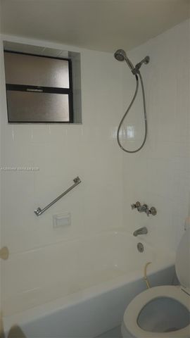 1100 Colony Point Cir 206, Pembroke Pines, FL 33026