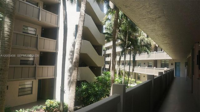 1100 Colony Point Cir 206, Pembroke Pines, FL 33026