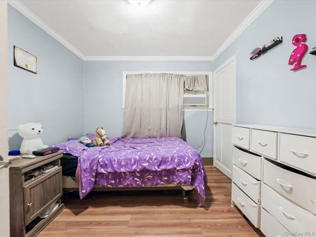 23 Hren Avenue, Huntington, NY 11743