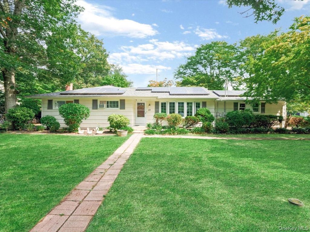23 Hren Avenue, Huntington, NY 11743 — exterior