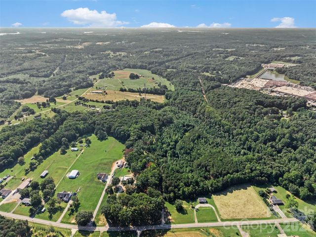 6705 Long Island Road, Catawba, NC 28609