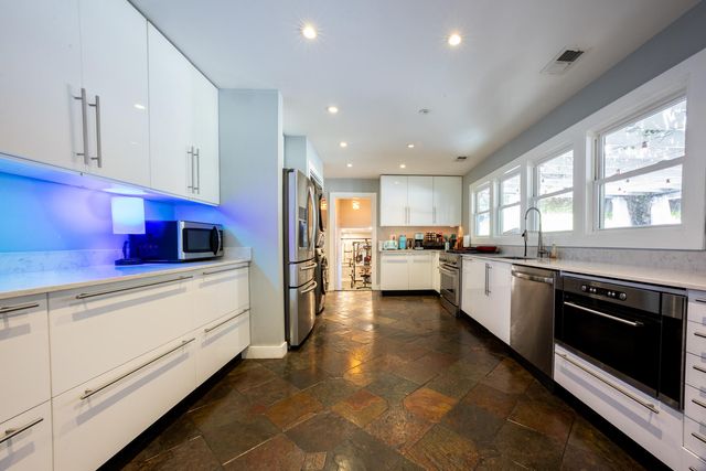 43 N Enston Avenue, Charleston, SC 29403
