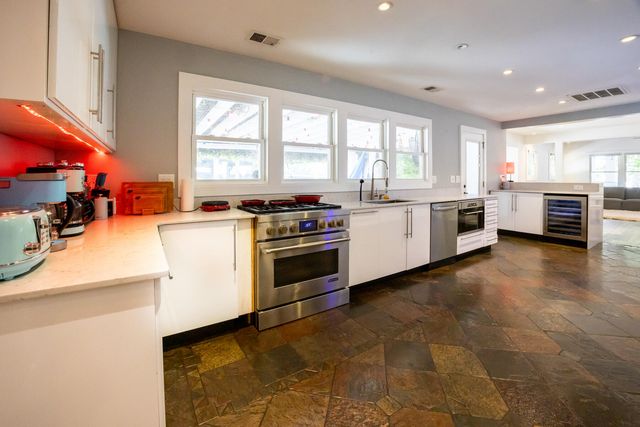 43 N Enston Avenue, Charleston, SC 29403