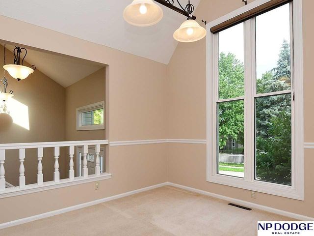 15523 Hamilton Street, Omaha, NE 68154