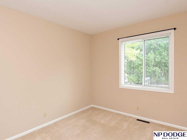 15523 Hamilton Street, Omaha, NE 68154