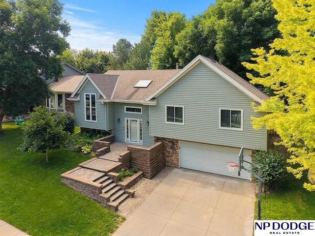 15523 Hamilton Street, Omaha, NE 68154