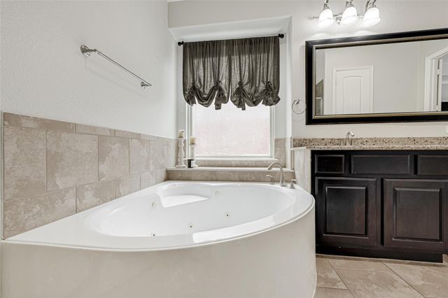 8018 Rippling Stream Lane, Richmond, TX 77407