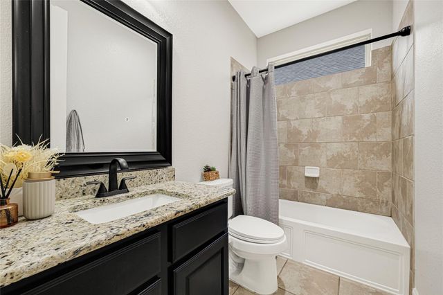 8018 Rippling Stream Lane, Richmond, TX 77407