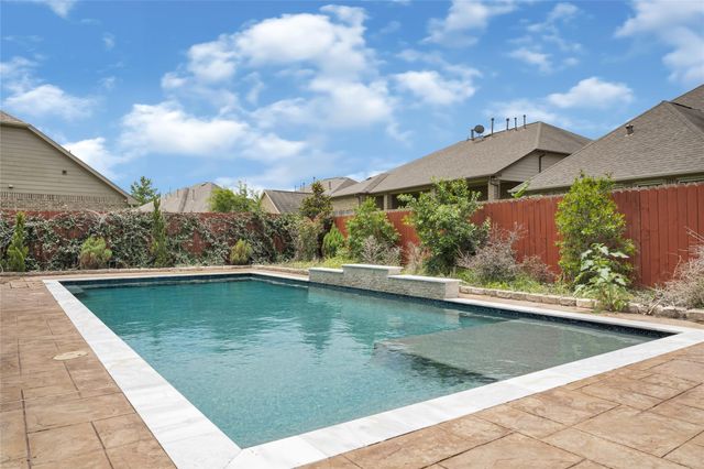 8018 Rippling Stream Lane, Richmond, TX 77407