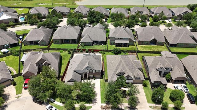 8018 Rippling Stream Lane, Richmond, TX 77407