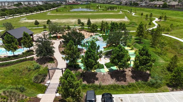 8018 Rippling Stream Lane, Richmond, TX 77407