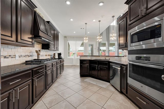 8018 Rippling Stream Lane, Richmond, TX 77407
