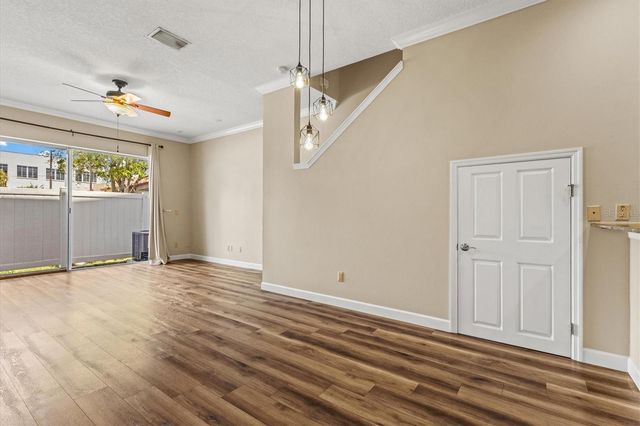 212 S DAKOTA AVENUE E, Tampa, FL 33606