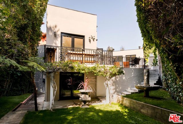 1143 Sierra Alta Way, Los Angeles, CA 90069