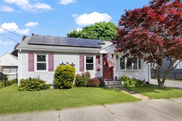 22 Mayfield Street, Pawtucket, RI 02861