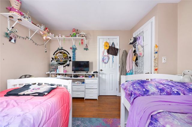 22 Mayfield Street, Pawtucket, RI 02861