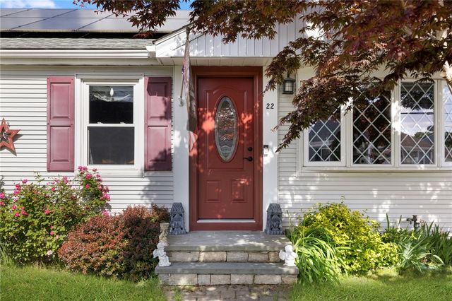 22 Mayfield Street, Pawtucket, RI 02861