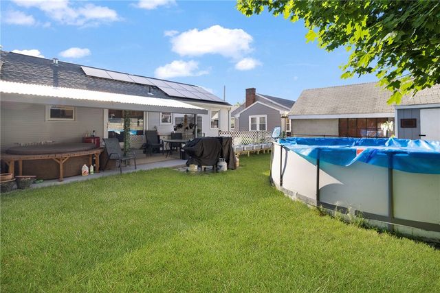 22 Mayfield Street, Pawtucket, RI 02861