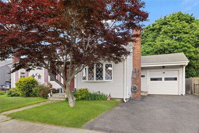 22 Mayfield Street, Pawtucket, RI 02861