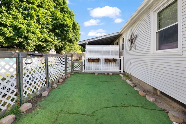 22 Mayfield Street, Pawtucket, RI 02861