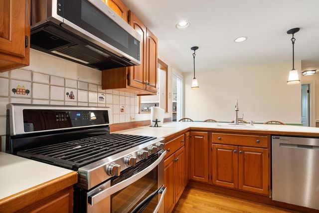 5 Hemlock Street, Beverly, MA 01915