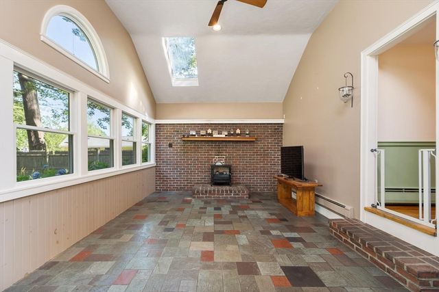 5 Hemlock Street, Beverly, MA 01915