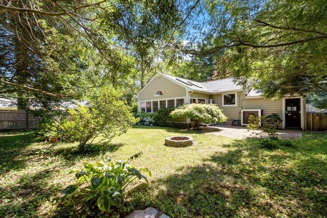 5 Hemlock Street, Beverly, MA 01915