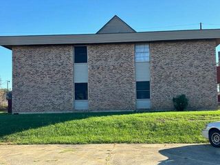 305 Greenbriar St, Deridder, LA 70634