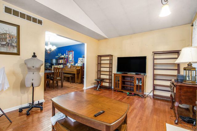 195 W Warner Avenue, Ypsilanti Twp, MI 48197