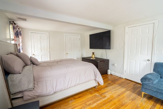 78 West St, Randolph, MA 02368