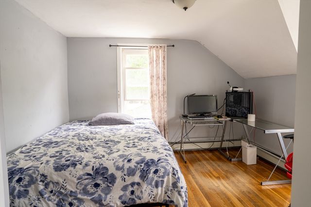 78 West St, Randolph, MA 02368