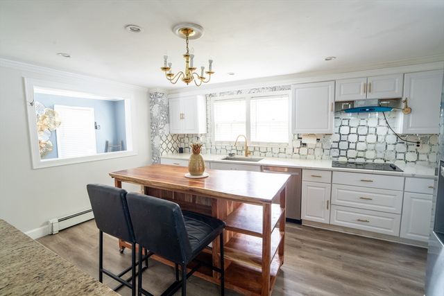 78 West St, Randolph, MA 02368