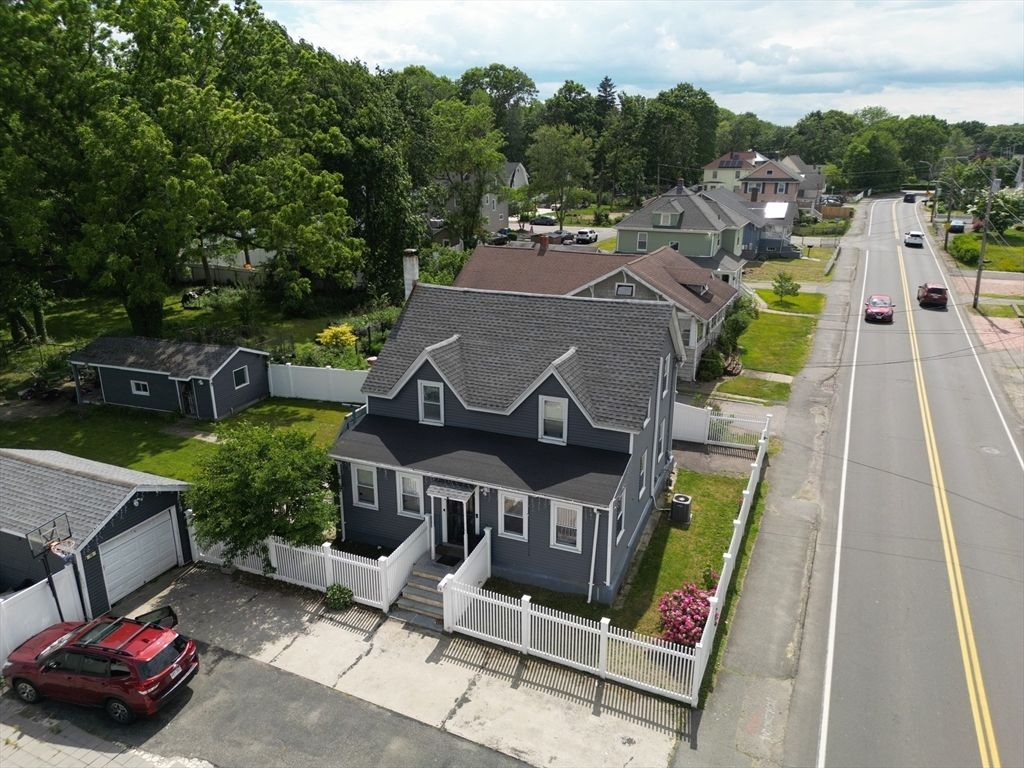 78 West St, Randolph, MA 02368