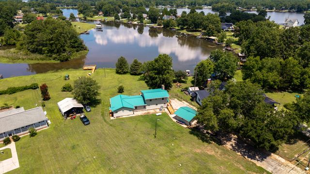 1295 Benbow Drive, Summerton, SC 29148