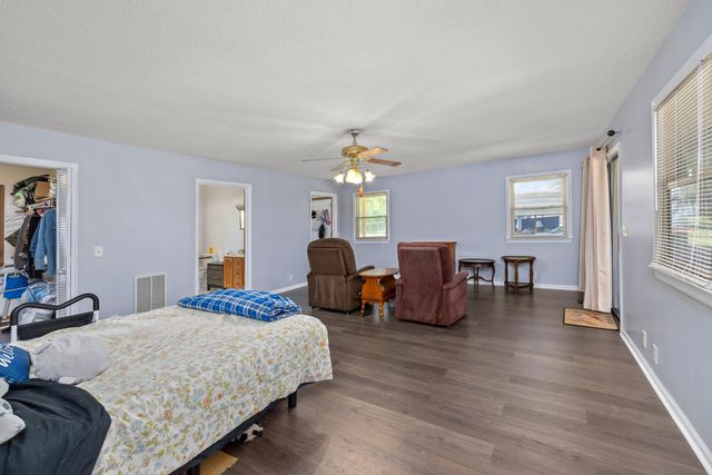 1295 Benbow Drive, Summerton, SC 29148