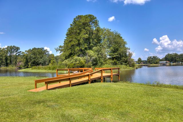 1295 Benbow Drive, Summerton, SC 29148