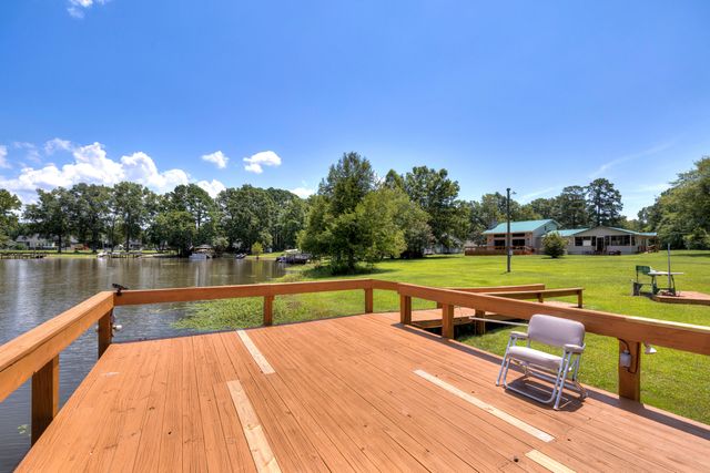 1295 Benbow Drive, Summerton, SC 29148