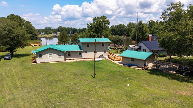 1295 Benbow Drive, Summerton, SC 29148