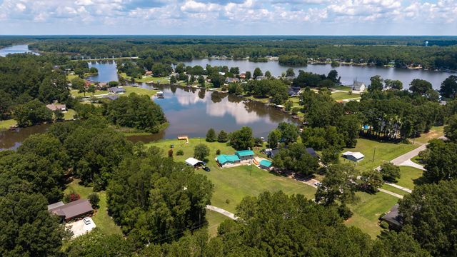 1295 Benbow Drive, Summerton, SC 29148
