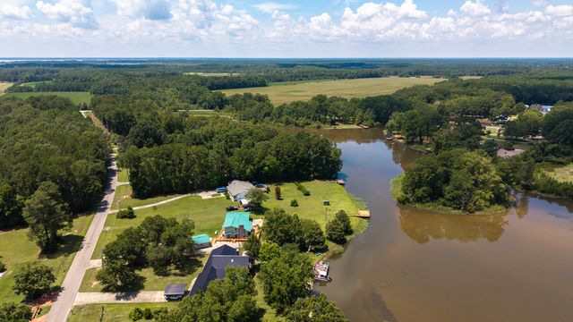 1295 Benbow Drive, Summerton, SC 29148