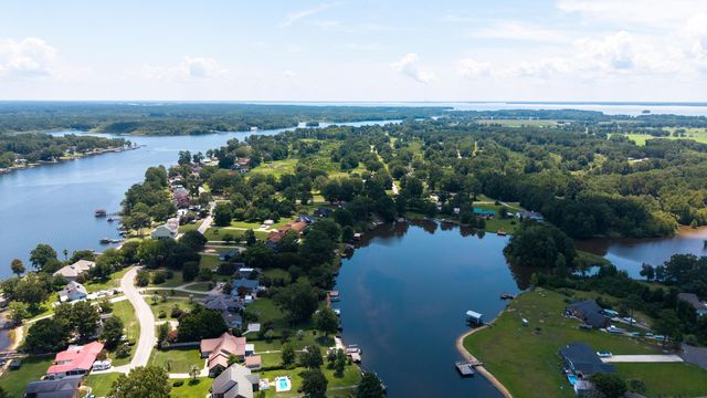 1295 Benbow Drive, Summerton, SC 29148