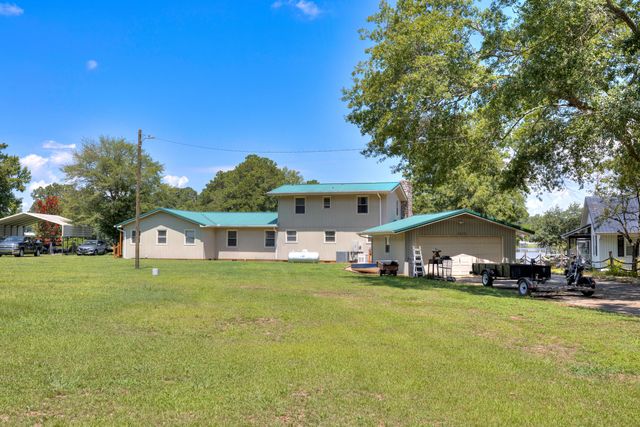 1295 Benbow Drive, Summerton, SC 29148