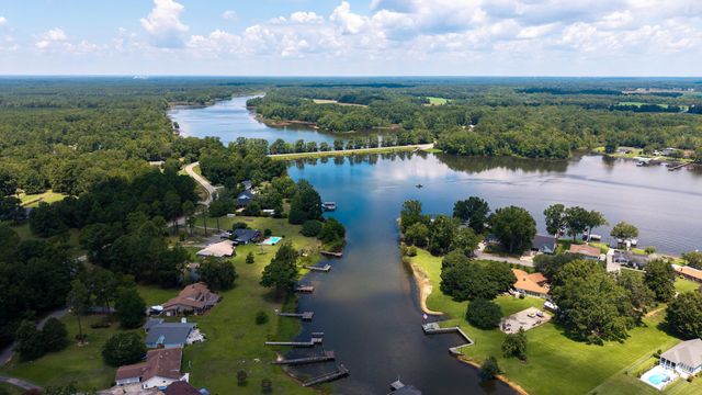 1295 Benbow Drive, Summerton, SC 29148