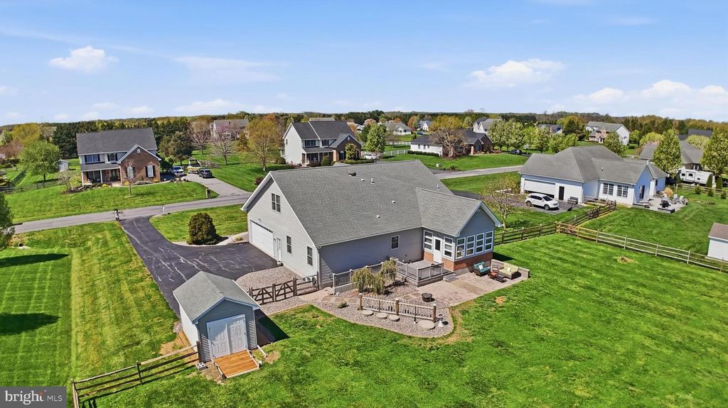 Image 55 of property listing at 195 WINNOW DR, Clayton, DE 19938