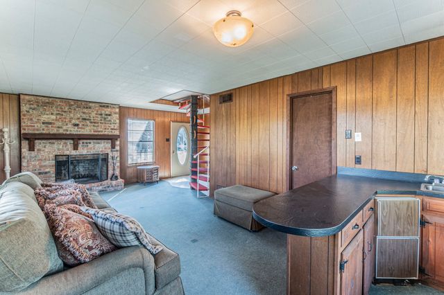 544 Rose Circle, Gordonville, TX 76245