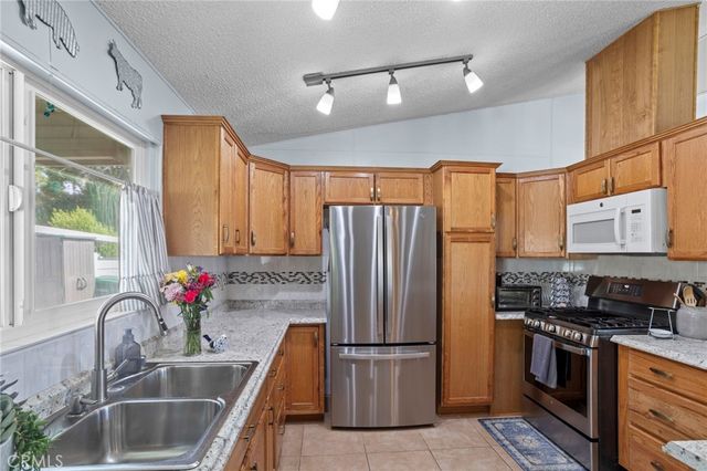 9640 Sharondale, Calimesa, CA 92320