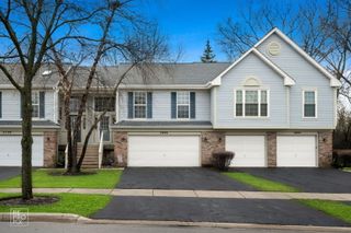 2696 S Embers Lane, Arlington Heights, IL 60005