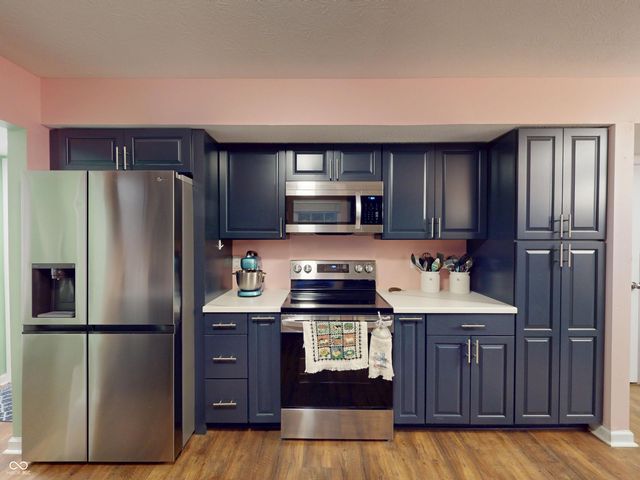 10798 Sweet Creek Trail, Fishers, IN 46037