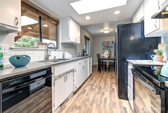 5216 133rd Street SE, Everett, WA 98208