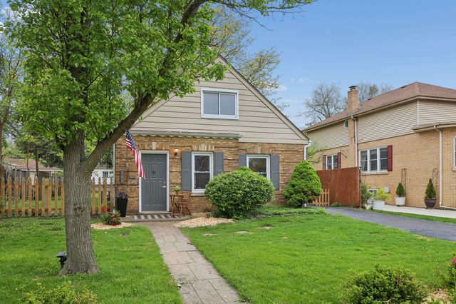640 8th Avenue, La Grange, IL 60525